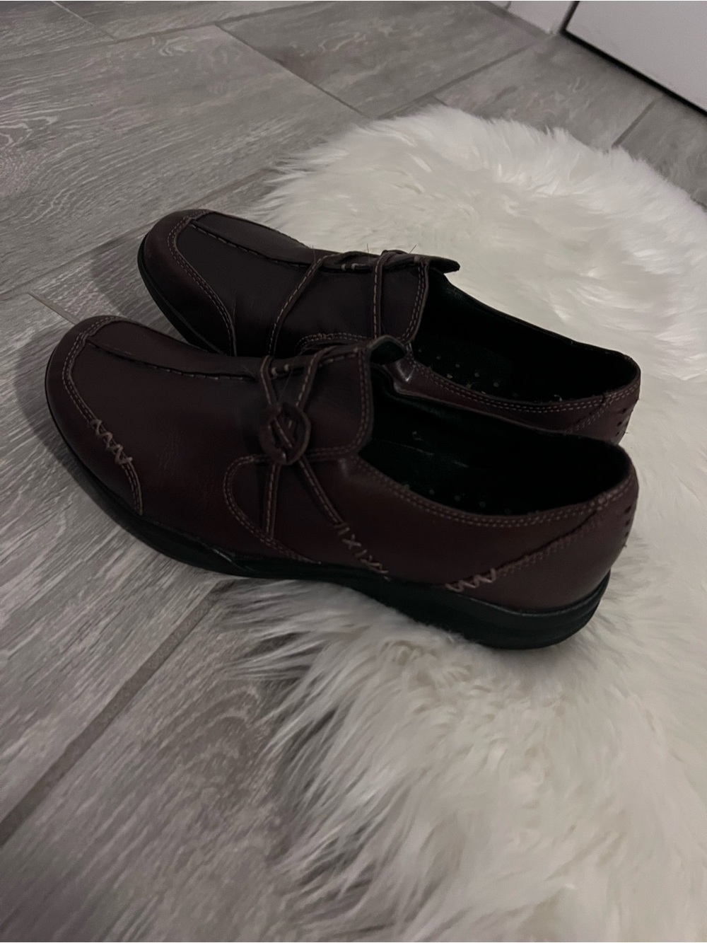 Clarks Women's Dark Brown Leather Slip-On Loafers